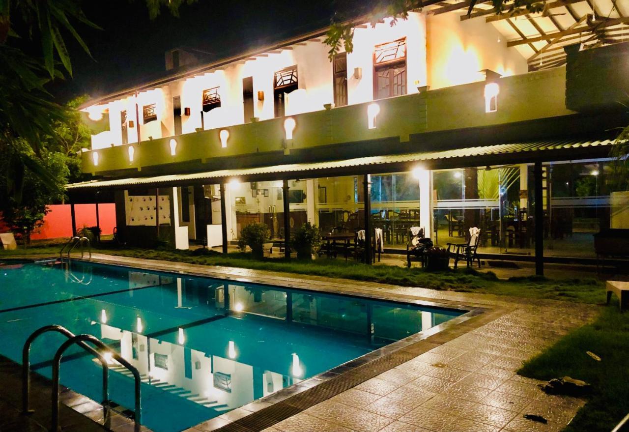 Saman Resort Yala Tissamaharama Exteriör bild